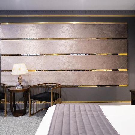 Grand Sapphire Hotel & Banqueting كرويدون المظهر الخارجي الصورة