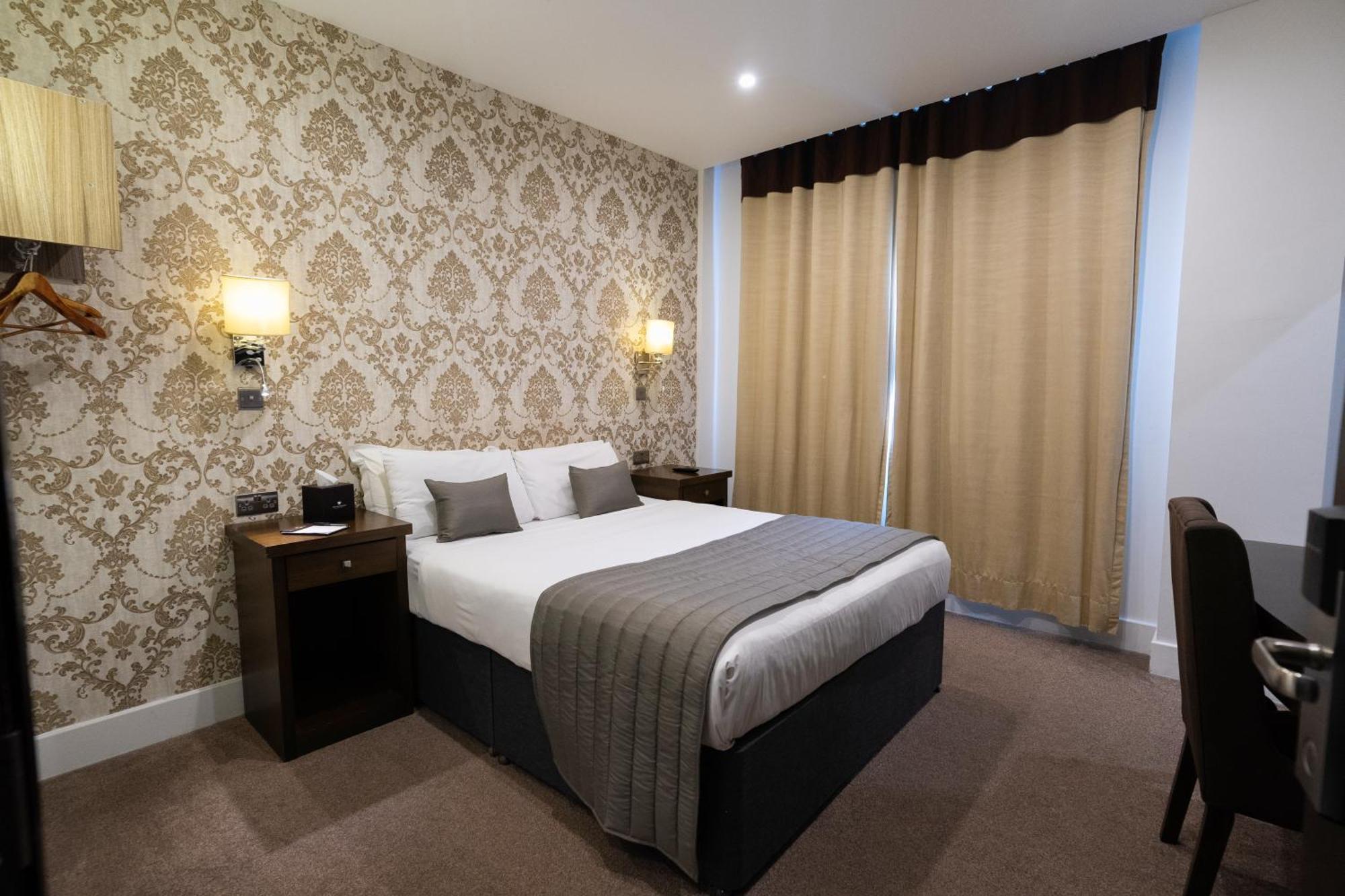 Grand Sapphire Hotel & Banqueting كرويدون المظهر الخارجي الصورة