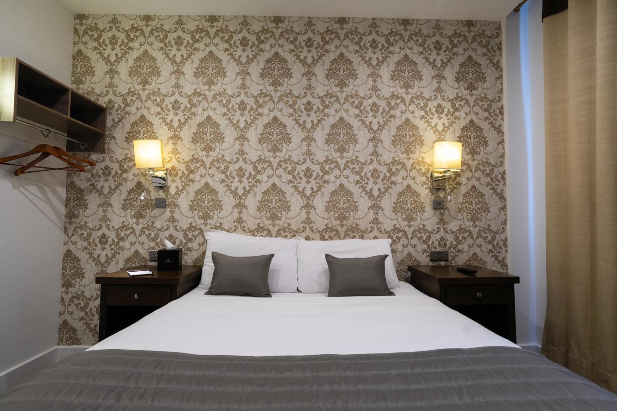 Grand Sapphire Hotel & Banqueting كرويدون المظهر الخارجي الصورة