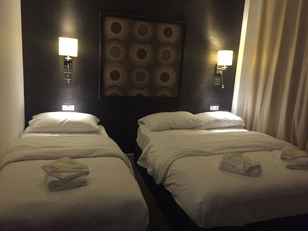 Grand Sapphire Hotel & Banqueting كرويدون المظهر الخارجي الصورة