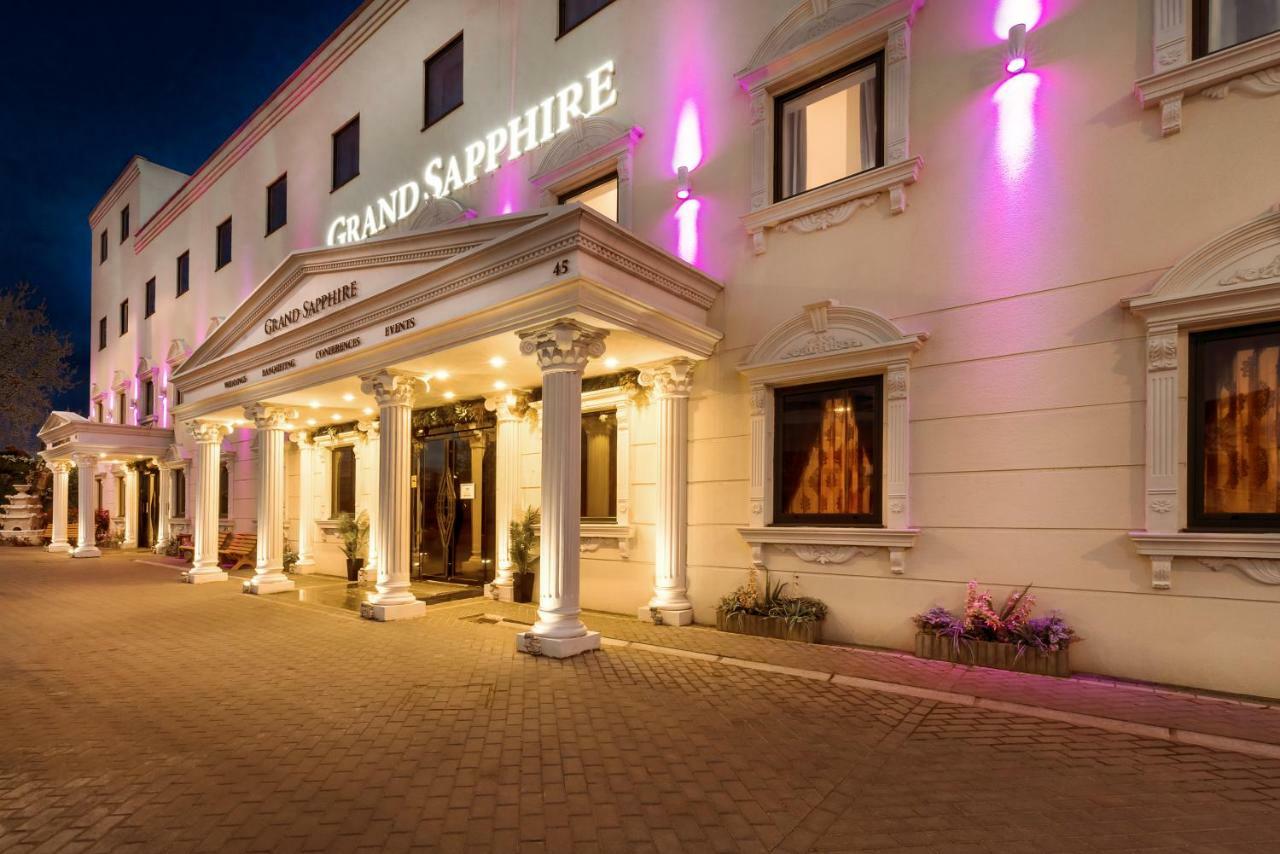 Grand Sapphire Hotel & Banqueting كرويدون المظهر الخارجي الصورة