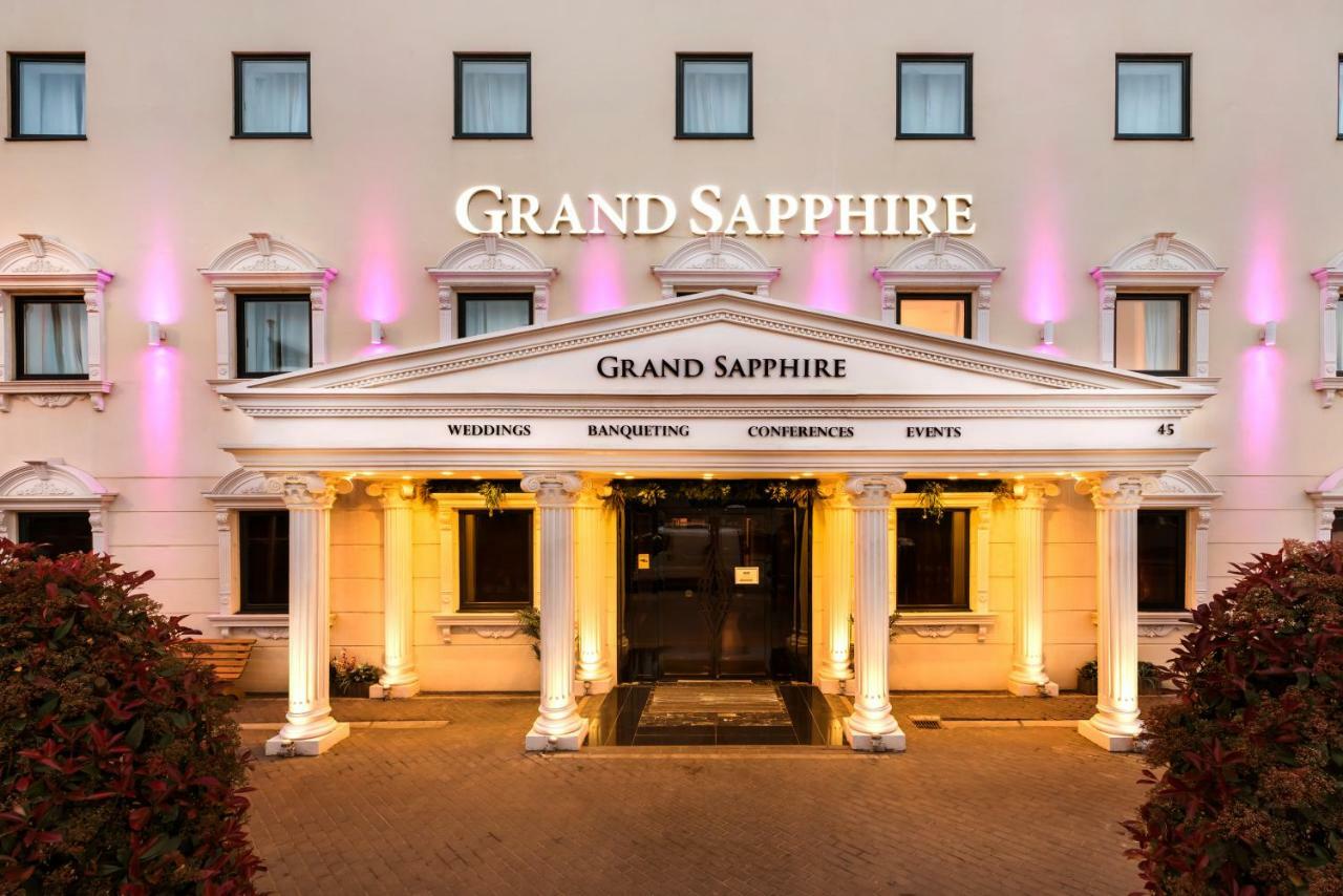 Grand Sapphire Hotel & Banqueting كرويدون المظهر الخارجي الصورة
