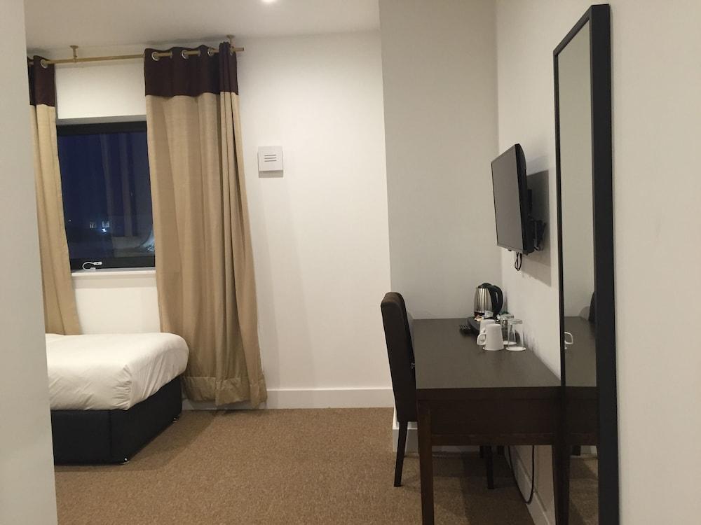 Grand Sapphire Hotel & Banqueting كرويدون المظهر الخارجي الصورة