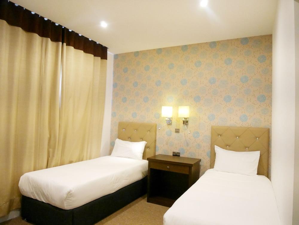 Grand Sapphire Hotel & Banqueting كرويدون المظهر الخارجي الصورة