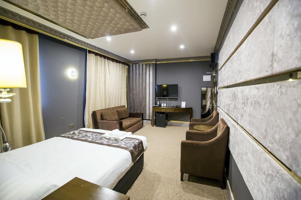 Grand Sapphire Hotel & Banqueting كرويدون المظهر الخارجي الصورة
