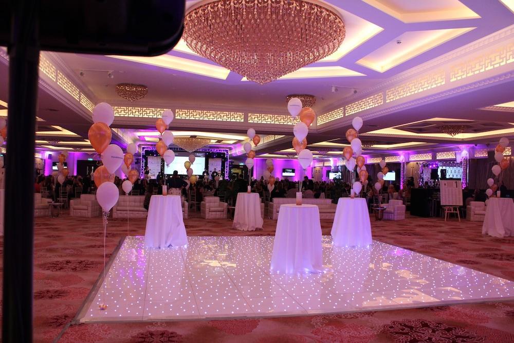 Grand Sapphire Hotel & Banqueting كرويدون المظهر الخارجي الصورة