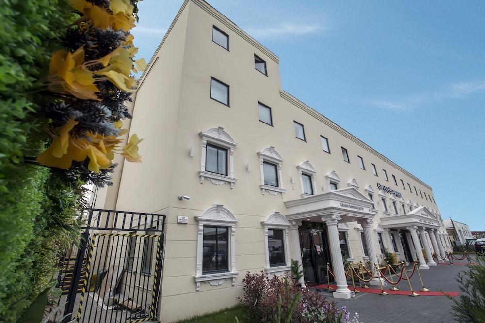Grand Sapphire Hotel & Banqueting كرويدون المظهر الخارجي الصورة