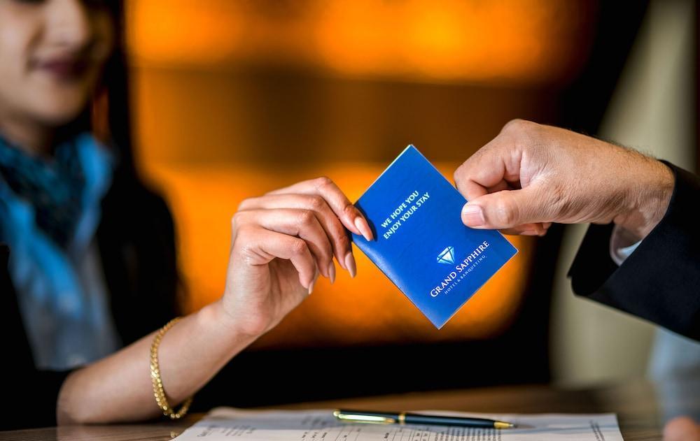 Grand Sapphire Hotel & Banqueting كرويدون المظهر الخارجي الصورة